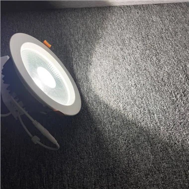 6 תאורת לד שקועה